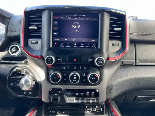 2019 Ram 1500 Rebel Extended Cab 3.6L V6 | Command Start | Sunro - Photo 24