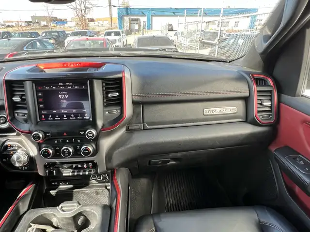2019 Ram 1500 Rebel Extended Cab 3.6L V6 | Command Start | Sunro - Photo 25