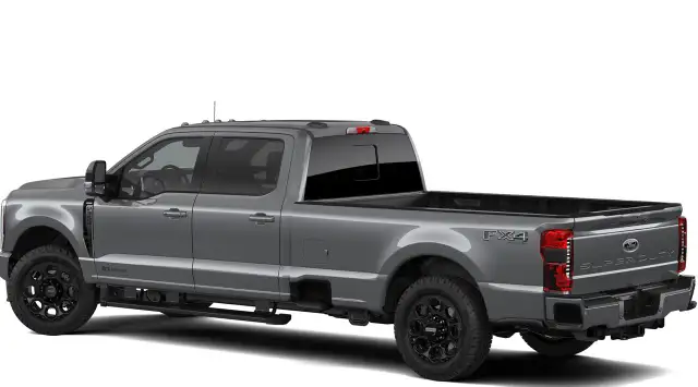 2026 Ford SuperDuty F-350® Lariat® - Photo 2