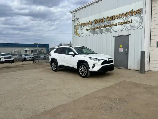 2019 Toyota RAV4 XLE AWD | Remote Start | Reverse Camera - Photo 3
