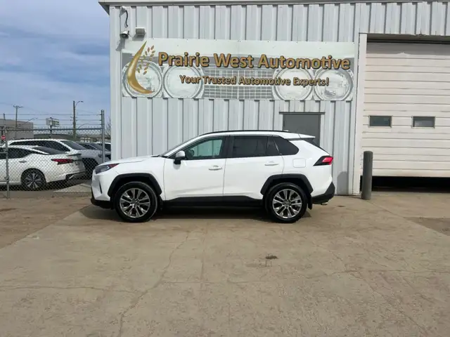 2019 Toyota RAV4 XLE AWD | Remote Start | Reverse Camera - Photo 8