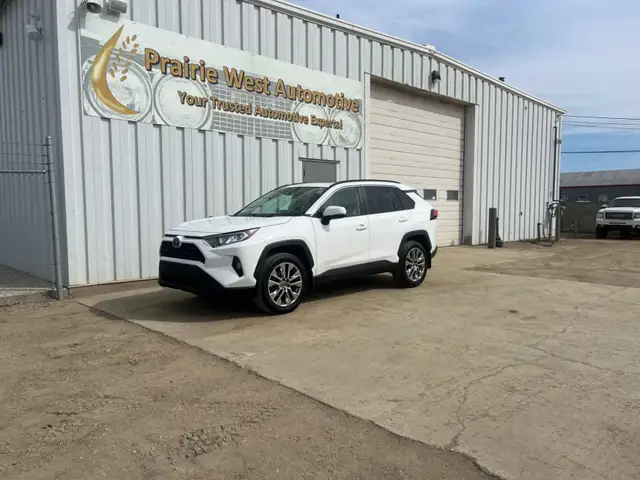 2019 Toyota RAV4 XLE AWD | Remote Start | Reverse Camera - Photo 9