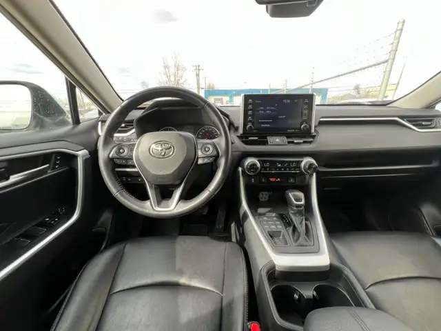 2019 Toyota RAV4 XLE AWD | Remote Start | Reverse Camera - Photo 14