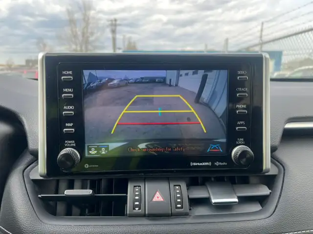 2019 Toyota RAV4 XLE AWD | Remote Start | Reverse Camera - Photo 29