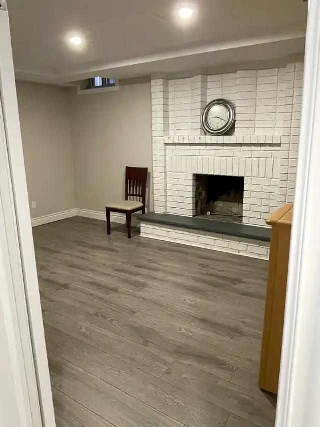 basement apartment for rent - Photo 9