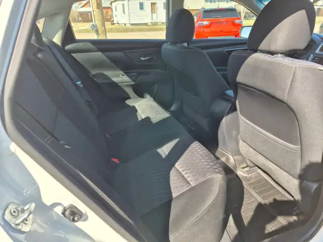 2018 Nissan Altima - Photo 12