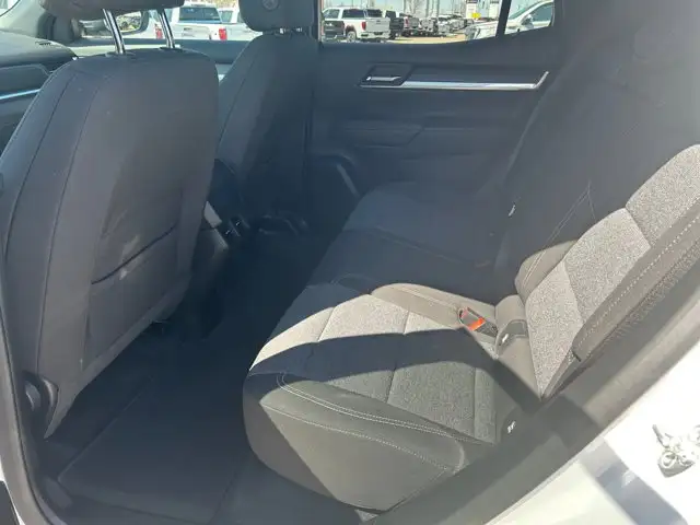 2025 GMC Terrain AWD Elevation - Photo 17