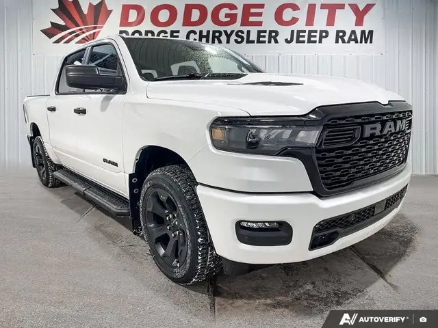 2026 Ram 1500 Black Express | Bucket Seats | Crew Cab 5'7 Box - Photo 7