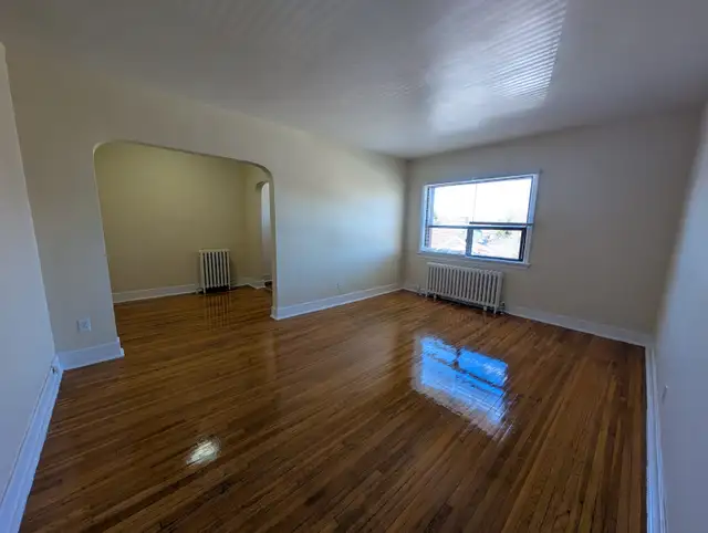 1 Bedroom Apt available at 2532 Lakeshore Blvd W, Etobicoke! - Photo 4