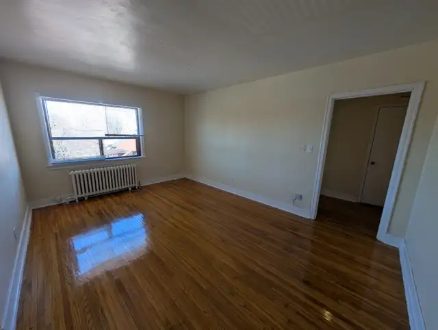 1 Bedroom Apt available at 2532 Lakeshore Blvd W, Etobicoke! - Photo 5
