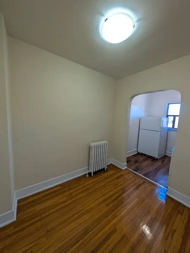 1 Bedroom Apt available at 2532 Lakeshore Blvd W, Etobicoke! - Photo 6