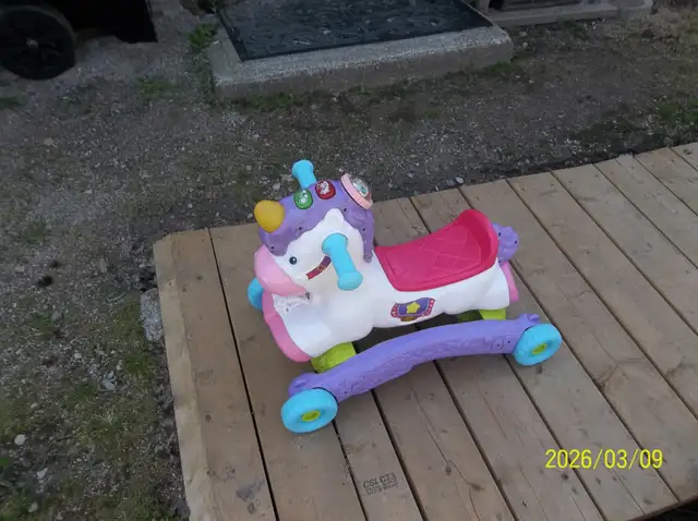 Child's ride on pony like new Talks $30.00 - Photo 3