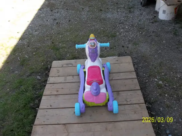 Child's ride on pony like new Talks $30.00 - Photo 5