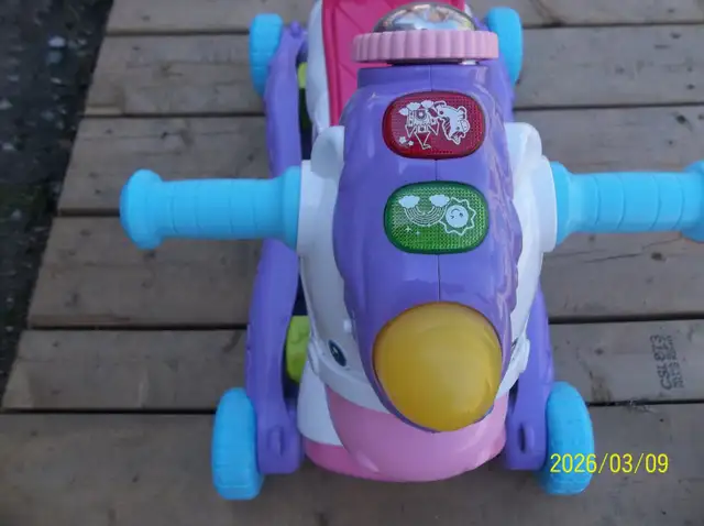 Child's ride on pony like new Talks $30.00 - Photo 7