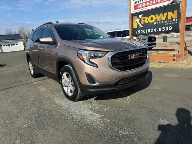 2018 GMC Terrain AWD! SLE! CLEAN CARFAX! NEW TIRES! - Photo 3