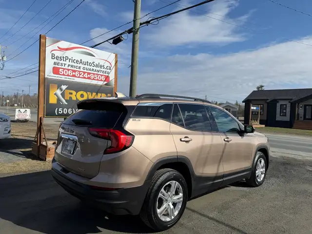 2018 GMC Terrain AWD! SLE! CLEAN CARFAX! NEW TIRES! - Photo 9