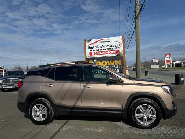2018 GMC Terrain AWD! SLE! CLEAN CARFAX! NEW TIRES! - Photo 10