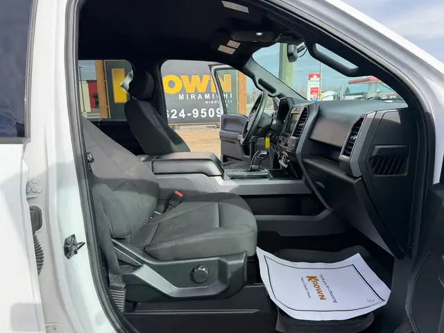 2020 Ford F-150 SPORT! 4X4! LEVELLED UP! 35 INCH BFG'S! - Photo 12