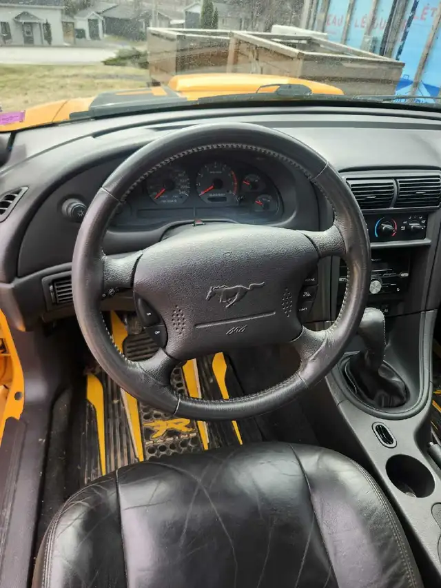 Ford Mustang 2002