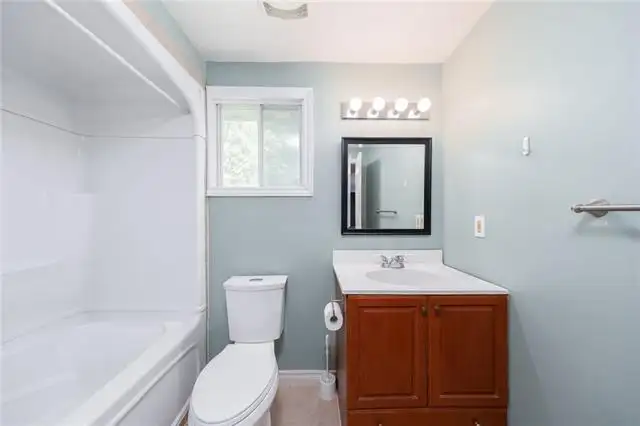 Three Rooms Available in A Very Student Home! All Inclusive! - Photo 9