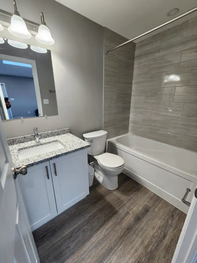 Furnished Bedroom Available Sept 1st. All Inclusive Rent! - Photo 3
