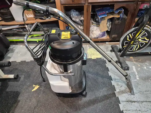 carpet and upholstery steam cleaner - Photo 6
