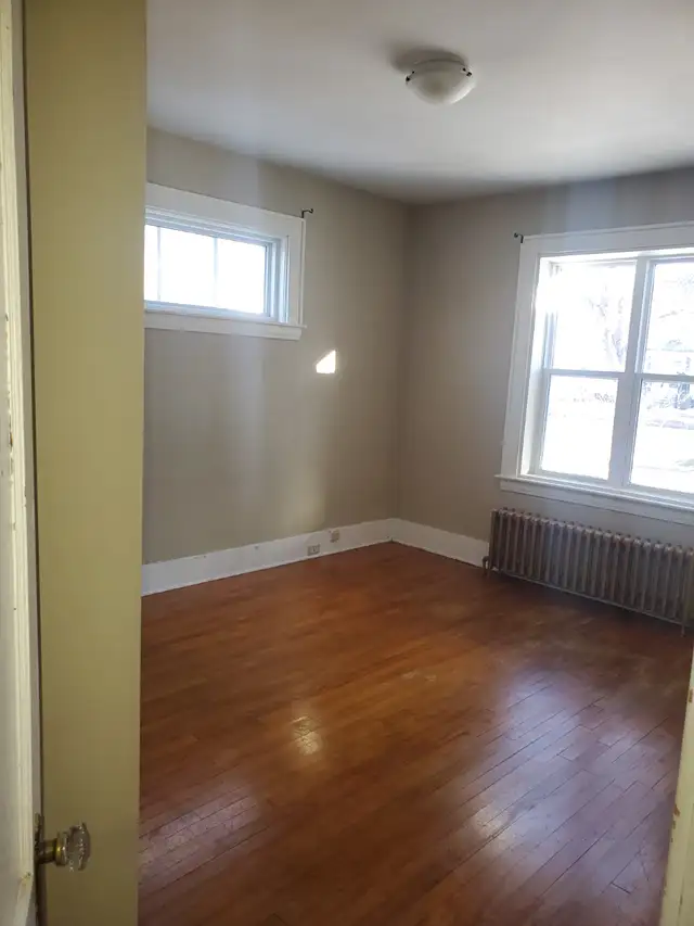 878 Manawagonish Rd. 4 bed. Heated - Photo 2