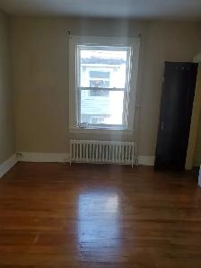 878 Manawagonish Rd. 4 bed. Heated - Photo 3