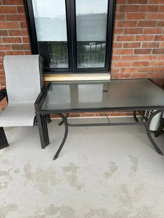 outdoor table