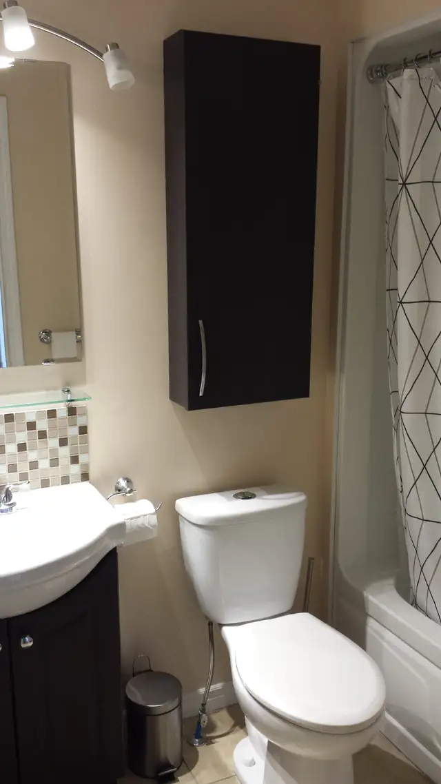 Two level two bedroom apartment. Simple yet stylish. - Photo 6