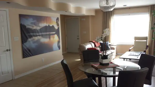 Two level two bedroom apartment. Simple yet stylish. - Photo 8
