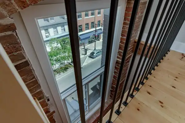 Beautiful Loft Style Downtown Apartment For Rent - Photo 7