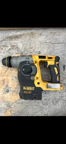 DEWALT 20V MAX XR Cordless 1-inch SDS Hammer Drill