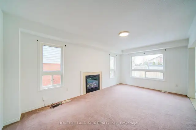 full house oshawa rent 6 parking $3500 entire home - Photo 5