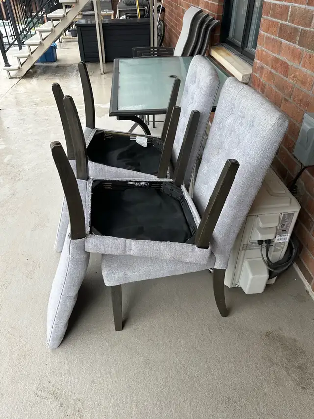 kitchen table chair - Photo 2