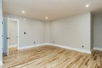 Large 2 Bedroom Downtown Apartment For Rent - Photo 6