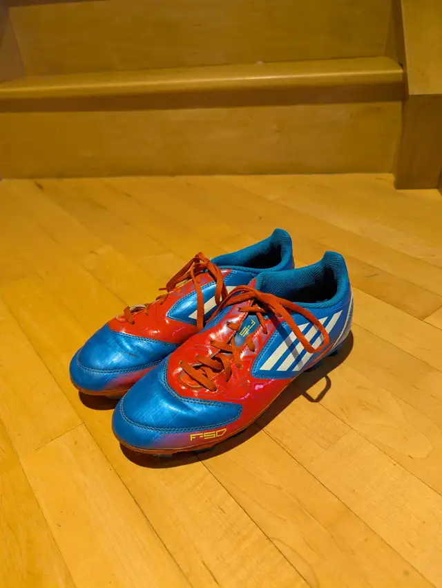 Like New Size 5½ Adidas F-50 Shoes With Cleats - Photo 4