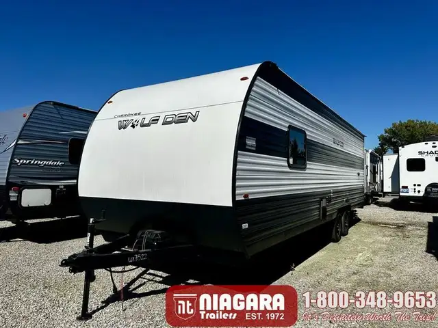 2024 FOREST RIVER CHEROKEE WOLF DEN 26EV Travel Trailer - Photo 2