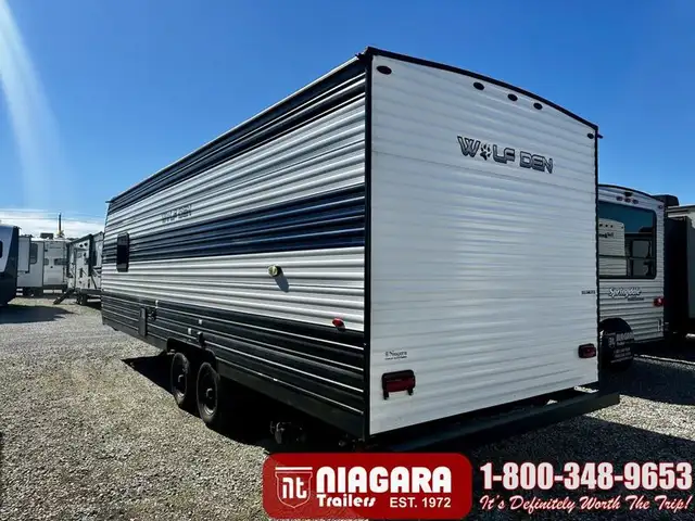 2024 FOREST RIVER CHEROKEE WOLF DEN 26EV Travel Trailer - Photo 3