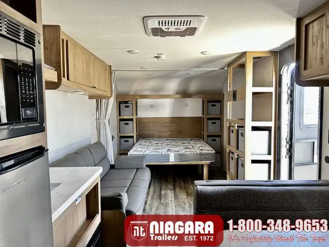 2024 FOREST RIVER CHEROKEE WOLF DEN 26EV Travel Trailer - Photo 6