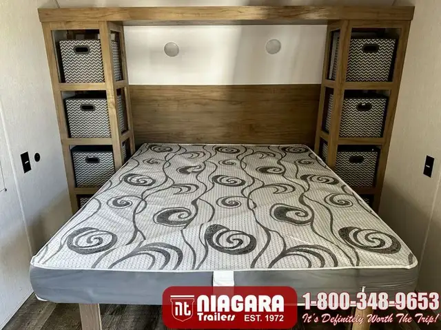2024 FOREST RIVER CHEROKEE WOLF DEN 26EV Travel Trailer - Photo 9