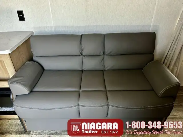 2024 FOREST RIVER CHEROKEE WOLF DEN 26EV Travel Trailer - Photo 10