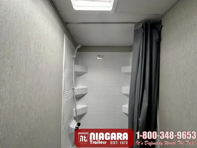 2024 FOREST RIVER CHEROKEE WOLF DEN 26EV Travel Trailer - Photo 21