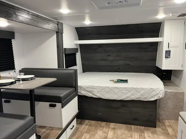 2027 WINNIPEG RV CAMPER TRAILER RENTALS!  ALL NEWER UNITS! ! - Photo 9
