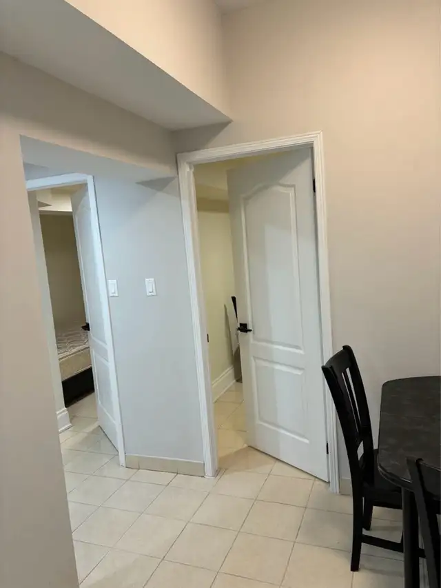 Basement For Rent Scarborough - Photo 3