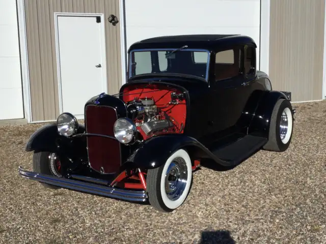 1932 Ford 5 Window Coupe - Photo 2