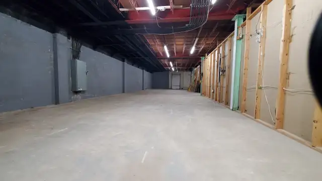 Storage Space 1,719 Sqft $10/sqft Plaza Basement w/Conveyor Belt - Photo 4