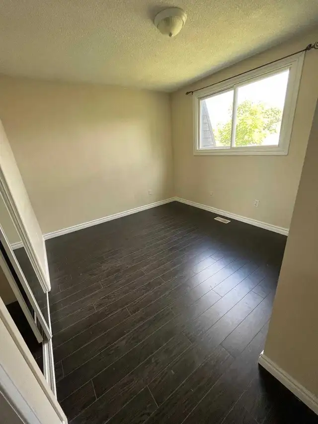 Detached 3 bedrooms Bunglow for rent in St. Catharines, Ontario - Photo 7