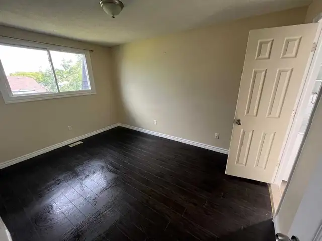 Detached 3 bedrooms Bunglow for rent in St. Catharines, Ontario - Photo 9