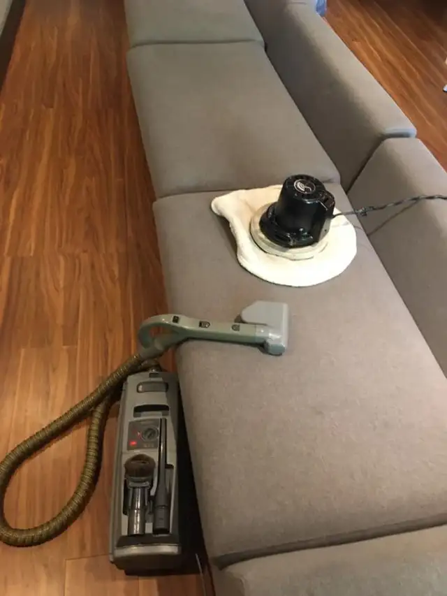 Sofa And Upholstery Cleaning With Professionals - Photo 4